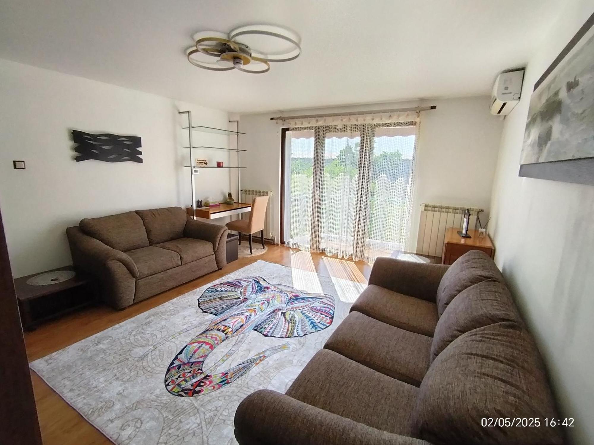 Arka Apartment Крайова Екстериор снимка